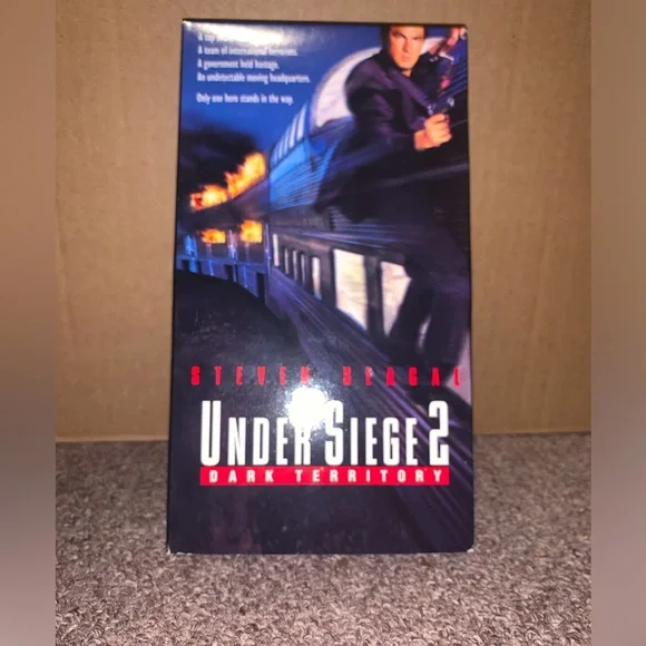 ~6/$10 MOVIES VHS/DVDS~ Under Siege 2 VHS Tape 1995 Rated R 100 Minutes - Picture 1 of 5